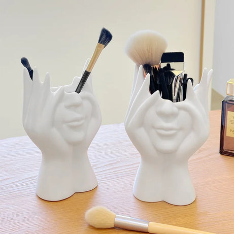 1PC Vinyl Figure Storage Holders Creative Human Body Art Styling Office Organizers Multifunctional Makeup Brush Holder