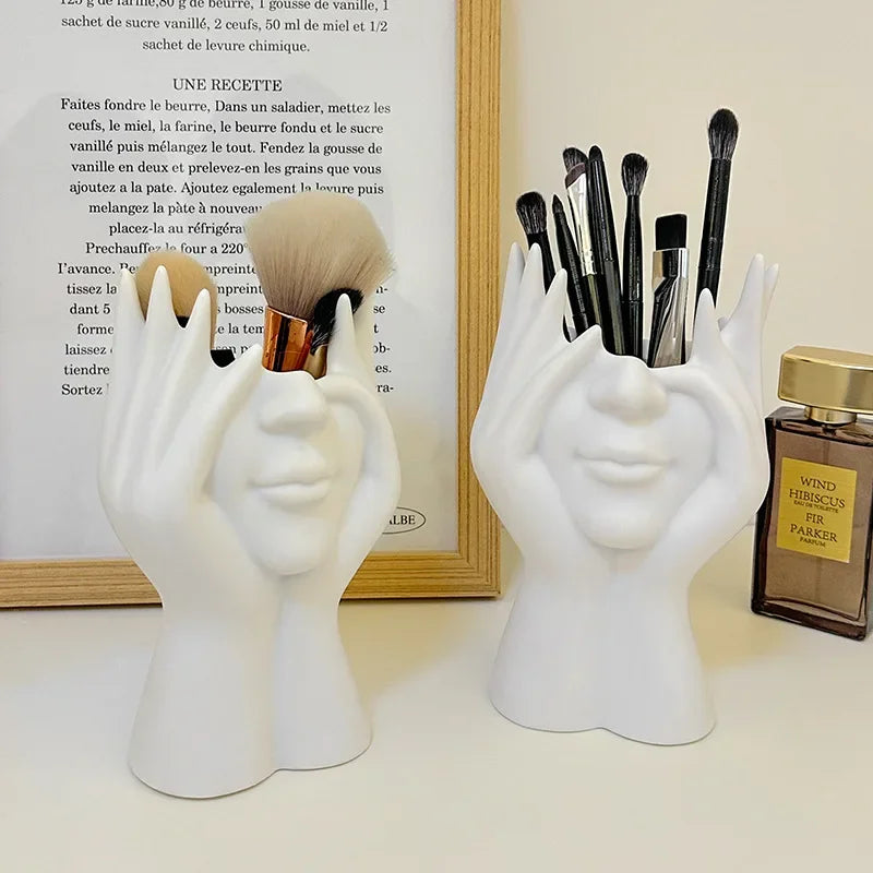 1PC Vinyl Figure Storage Holders Creative Human Body Art Styling Office Organizers Multifunctional Makeup Brush Holder